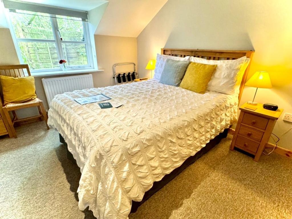 The Crown Inn West Down Bagian luar foto